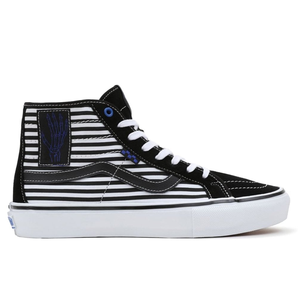 Breana Geering Skate Sk8-Hi Decon - Black/White
