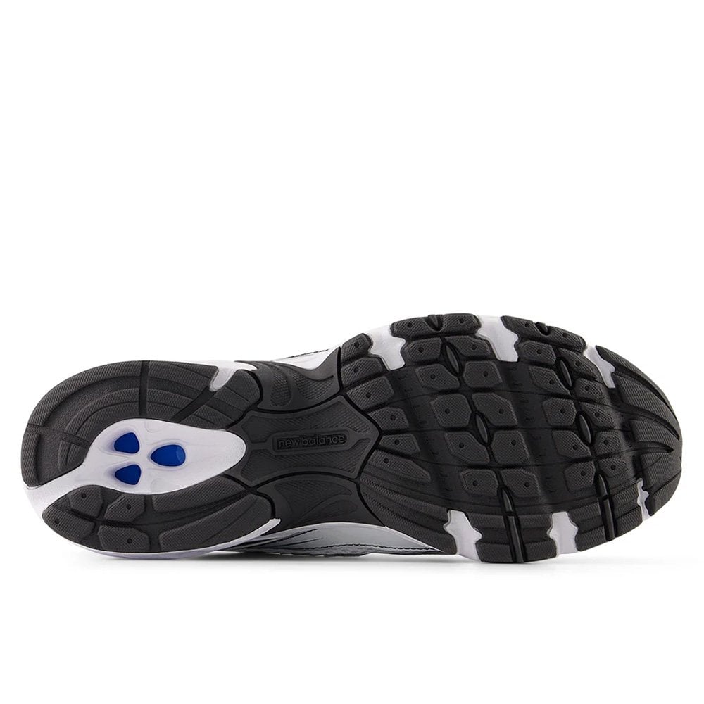 U740 - Wht/Blk Cmnt